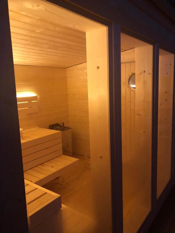 Docksta Hotell エクステリア 写真